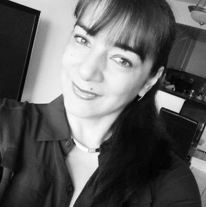 Meet your Posher, Gina